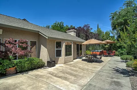 3868 Siskiyou St, Redding, CA 96001 photo 28