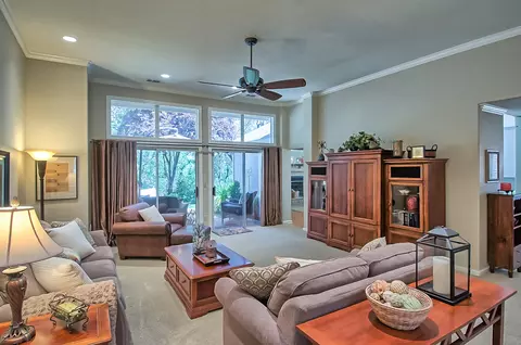 3868 Siskiyou St, Redding, CA 96001 photo 6