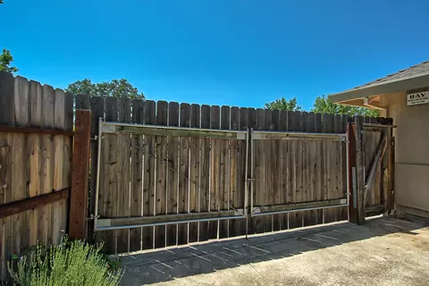 3868 Siskiyou St, Redding, CA 96001 photo 33