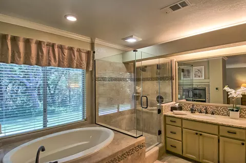 3868 Siskiyou St, Redding, CA 96001 photo 19