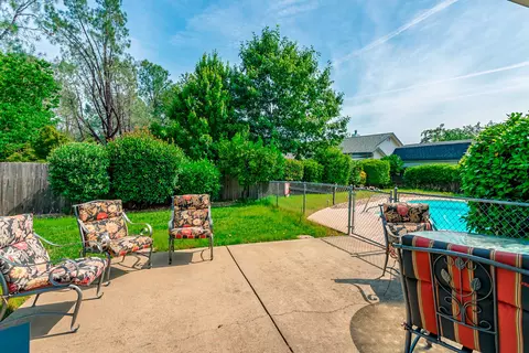 3030 Howard Dr, Redding, CA 96001 photo 17