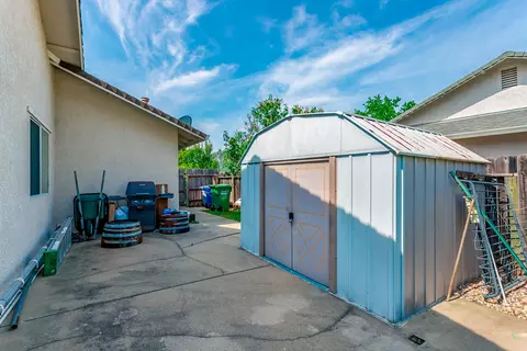 3030 Howard Dr, Redding, CA 96001 photo 18