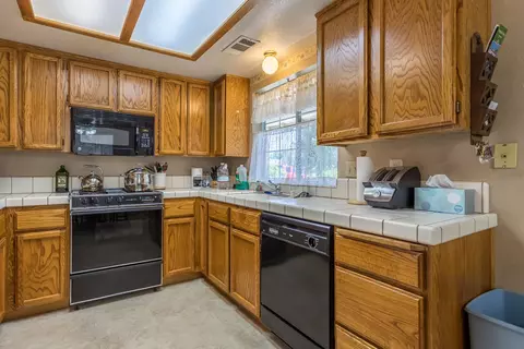 3030 Howard Dr, Redding, CA 96001 photo 7