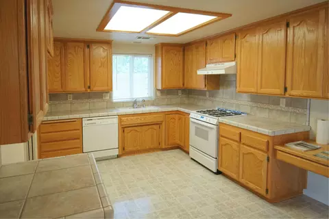 139 Franciscan Trl, Redding, CA 96003 photo 6