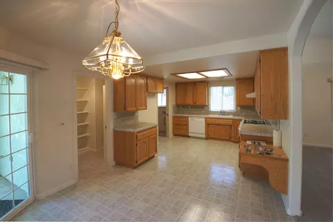 139 Franciscan Trl, Redding, CA 96003 photo 7