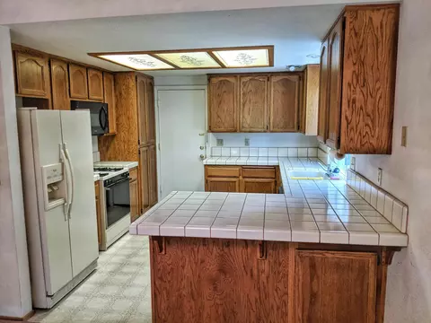 513 Chancellor Blvd, Redding, CA 96003 photo 5