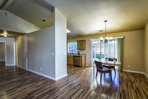 1883 Yahi Ln, Redding, CA 96002 photo 14