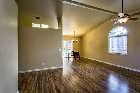 1883 Yahi Ln, Redding, CA 96002 photo 12