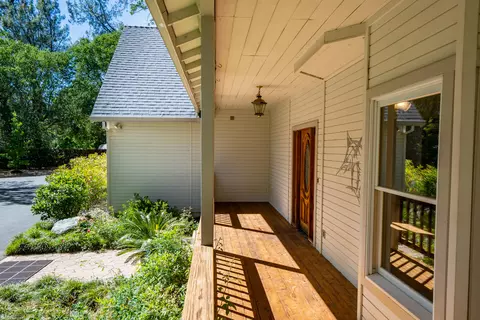 15965 Yankee Mine Rd, Redding, CA 96001 photo 2