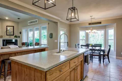 1563 Spanish Bay Dr, Redding, CA 96003 photo 13