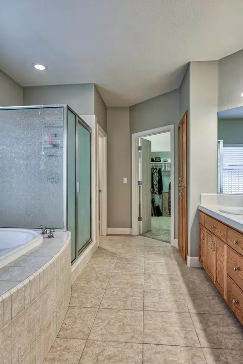1563 Spanish Bay Dr, Redding, CA 96003 photo 26