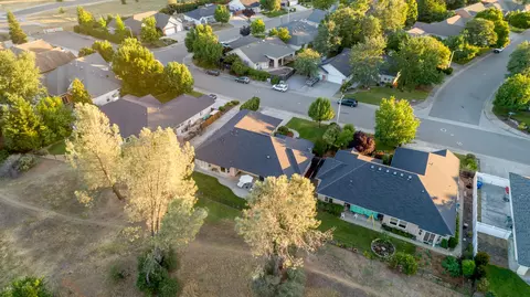 1563 Spanish Bay Dr, Redding, CA 96003 photo 58