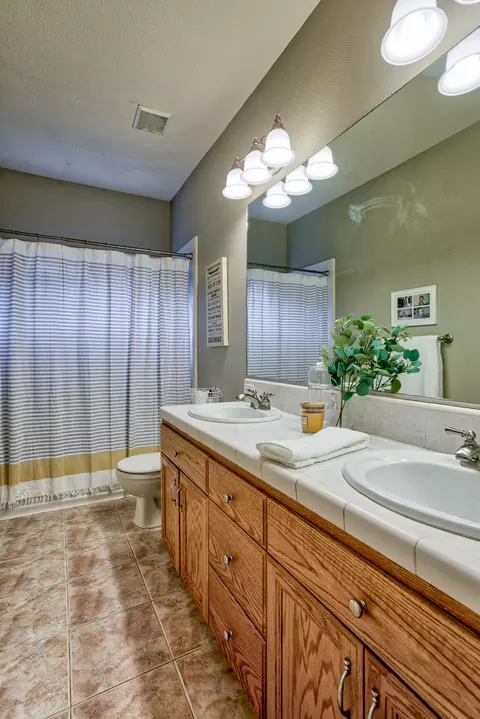 1563 Spanish Bay Dr, Redding, CA 96003 photo 41