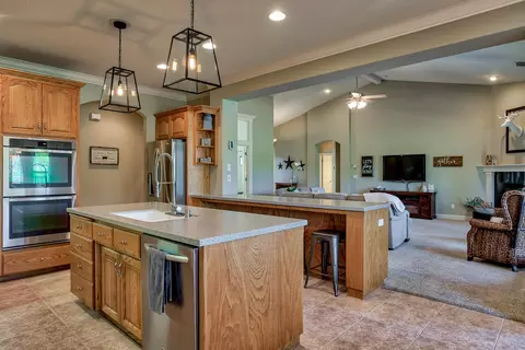 1563 Spanish Bay Dr, Redding, CA 96003 photo 15