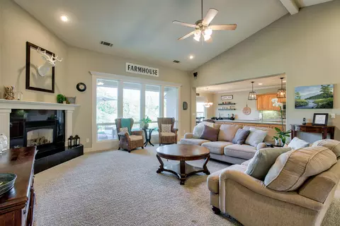 1563 Spanish Bay Dr, Redding, CA 96003 photo 9