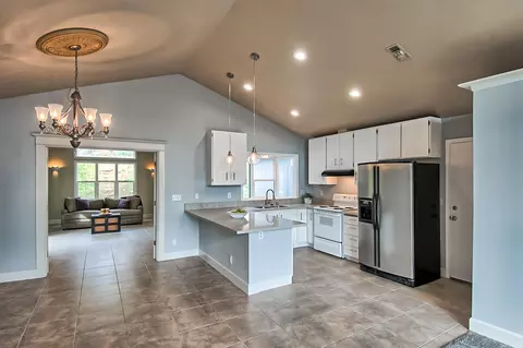 496 Bedrock Ln, Redding, CA 96003 photo 1