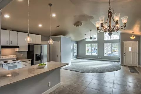 496 Bedrock Ln, Redding, CA 96003 photo 8