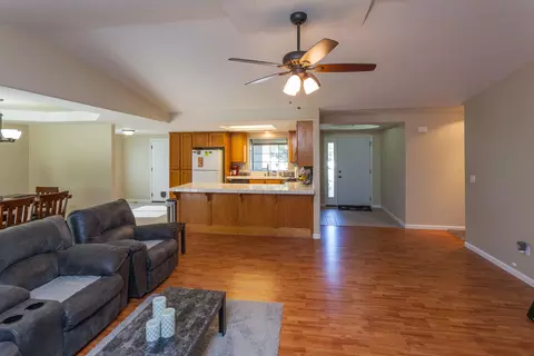 3032 Sunglow Dr, Redding, CA 96001 photo 9