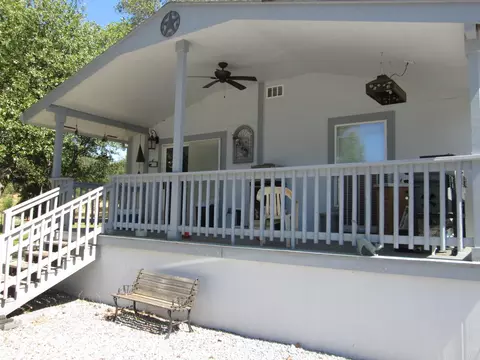 21188 Keith Ct, Redding, CA 96003 photo 2