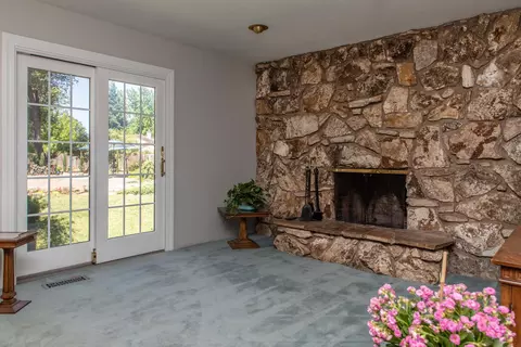 4050 Alta Campo Dr, Redding, CA 96002 photo 9