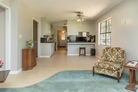 4050 Alta Campo Dr, Redding, CA 96002 photo 3