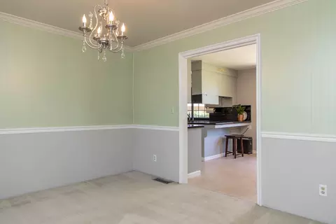 4050 Alta Campo Dr, Redding, CA 96002 photo 10