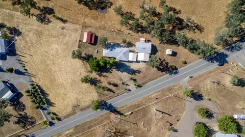 22156 Old Alturas Rd, Redding, CA 96003 photo 4