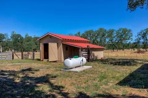 22156 Old Alturas Rd, Redding, CA 96003 photo 33