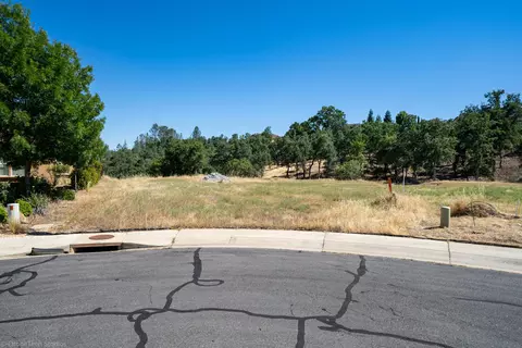 3117 Redondo Ct, Redding, CA 96003 photo 1