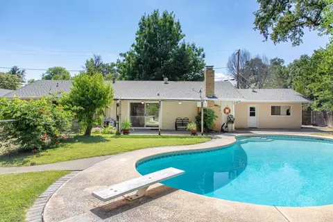 6707 Reflection St, Redding, CA 96001 photo 3