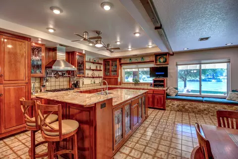 6328 Quail Creek Rd, Redding, CA 96002 photo 7