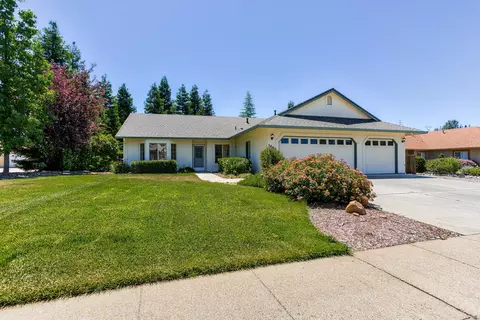 1681 Galway Dr, Redding, CA 96001 photo 3
