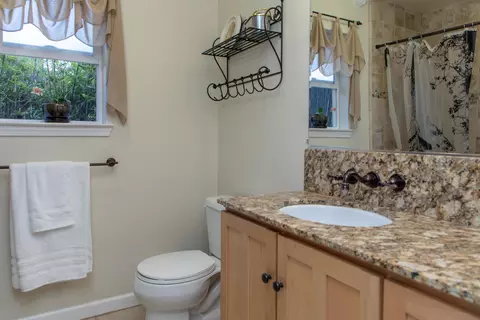 3275 Harlan Dr, Redding, CA 96003 photo 16