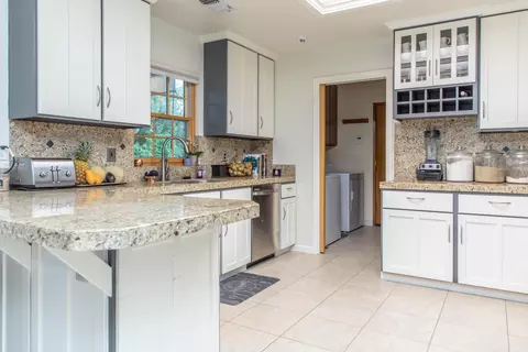 3275 Harlan Dr, Redding, CA 96003 photo 10