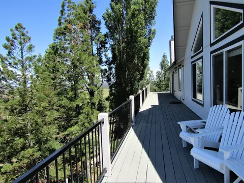 15009 Juniper Peak Rd, Weed, CA 96094 photo 9