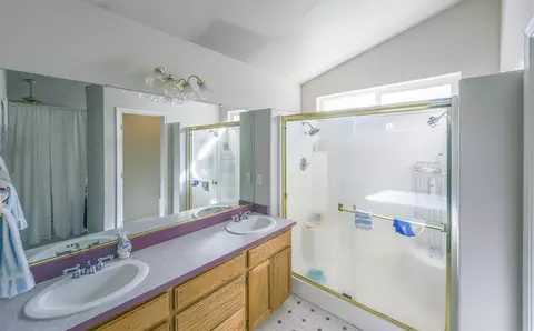 5891 Fairmont Dr, Redding, CA 96003 photo 14