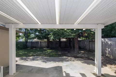 5891 Fairmont Dr, Redding, CA 96003 photo 21