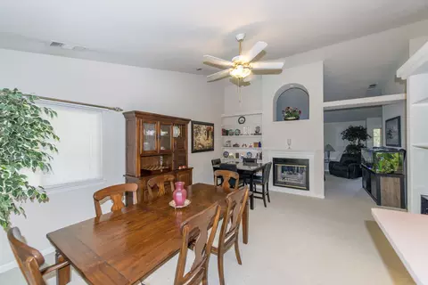 5891 Fairmont Dr, Redding, CA 96003 photo 11