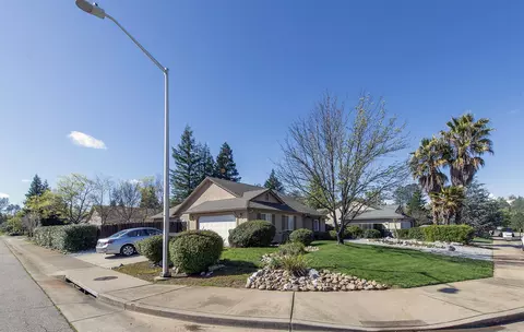5891 Fairmont Dr, Redding, CA 96003 photo 28