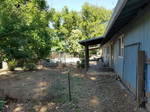 19216 W Niles Ln, Redding, CA 96002 photo 3