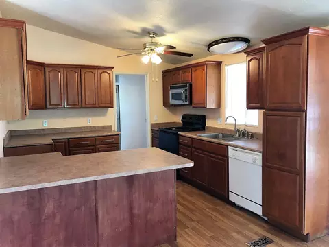21226 Joanna Way, Redding, CA 96003 photo 5