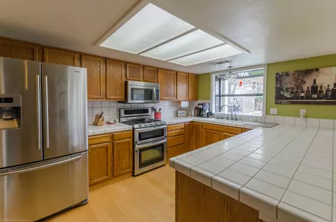 1355 Carla Cir, Redding, CA 96003 photo 7