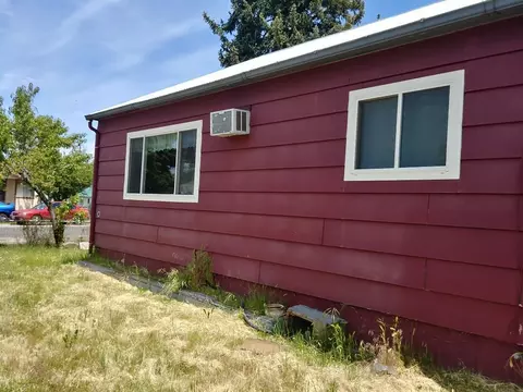 363 Jackson St, Weed, CA 96094 photo 6
