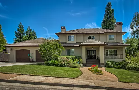 853 Sunkist Ct, Redding, CA 96001 photo 2
