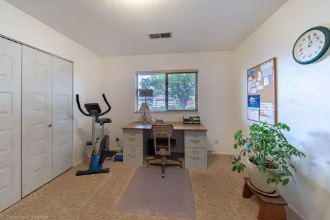 230 Woodhill Dr, Redding, CA 96003 photo 13