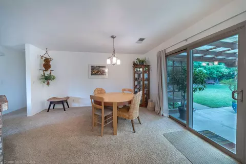 230 Woodhill Dr, Redding, CA 96003 photo 9
