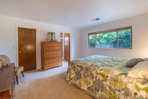 230 Woodhill Dr, Redding, CA 96003 photo 18