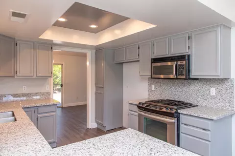 2224 Sageway Dr, Redding, CA 96003 photo 4