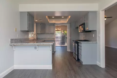2224 Sageway Dr, Redding, CA 96003 photo 2
