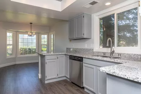 2224 Sageway Dr, Redding, CA 96003 photo 9